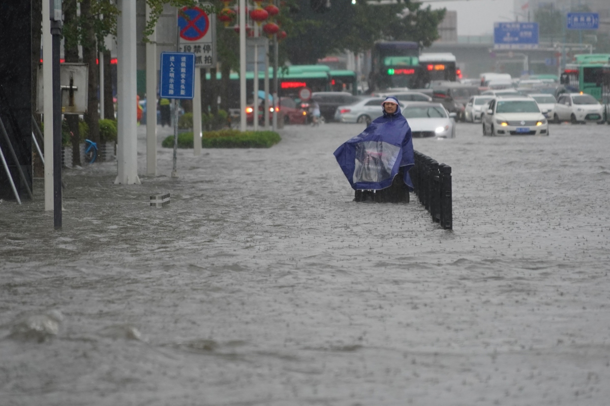 Trung Quốc phát cảnh báo bão Saola ở mức cao nhất